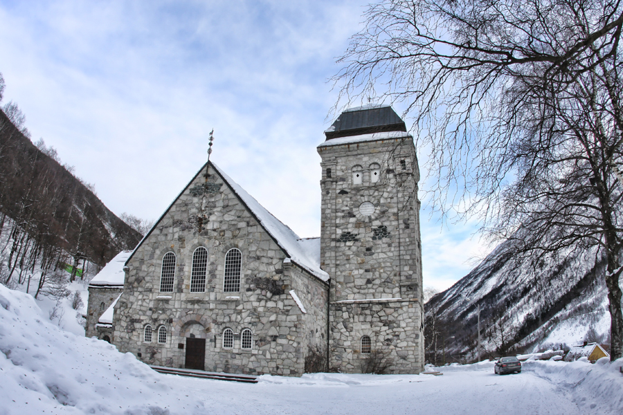 Каменная церковь в Рюкане.